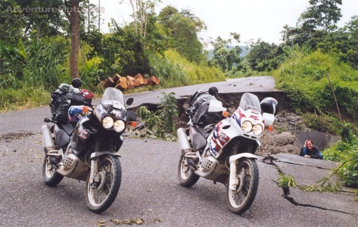 Derrumbes en rutas Ecuatorianas - Derrumbes en rutas Ecuatorianas