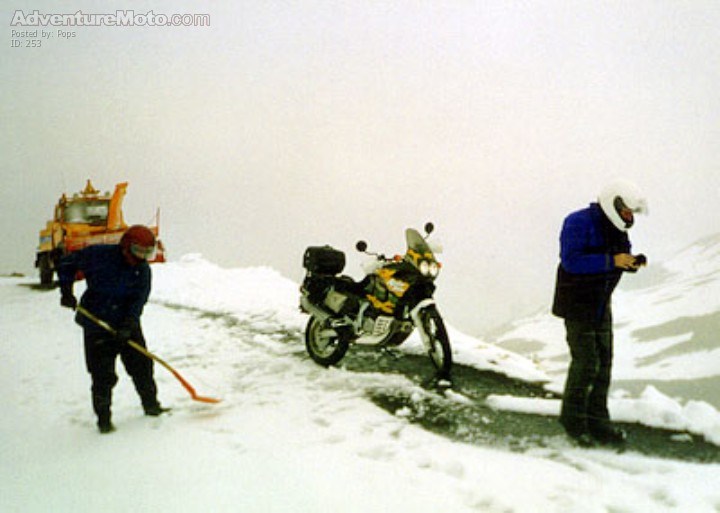 We can go no further - Damn snow in summertime!