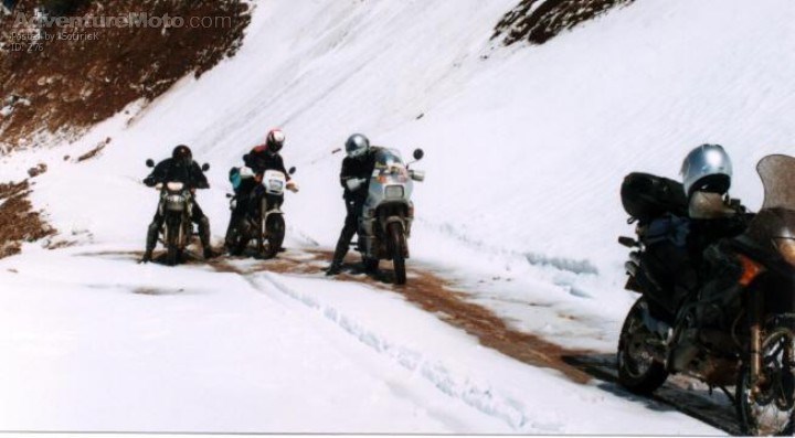 Agrafa - Snow crossing @ 1400m altitude. Thanks god I had new tyres! We finaly made it, after several pushes and lifts...
