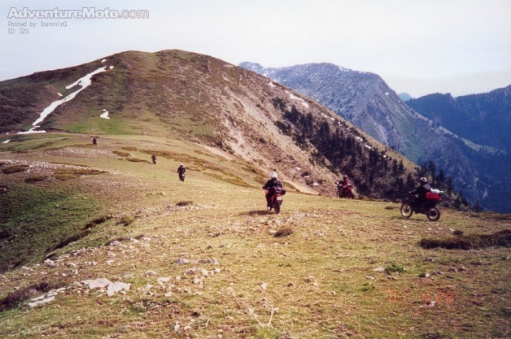 KERASI CLUB - HIGH IN MOUNTAIN