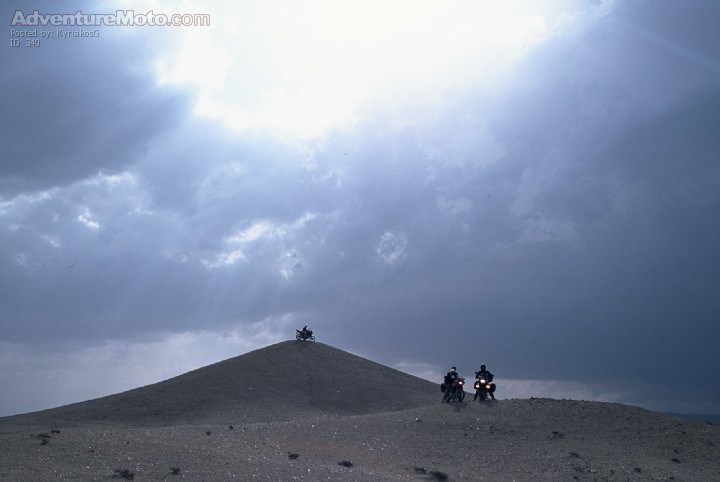 Hellas Transalp club in Syria - Syrian Desert
