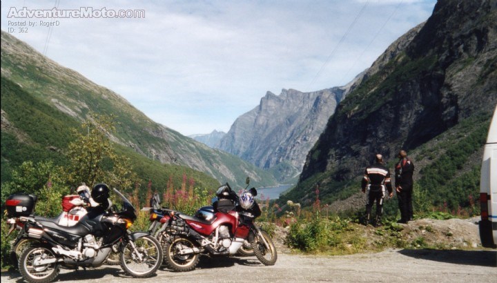 Nice view - Beautiful scenery from "Aursjøveien". 
Bikes: Honda XL600 & XL650, Yamaha Tenere and an Honda ST1100!